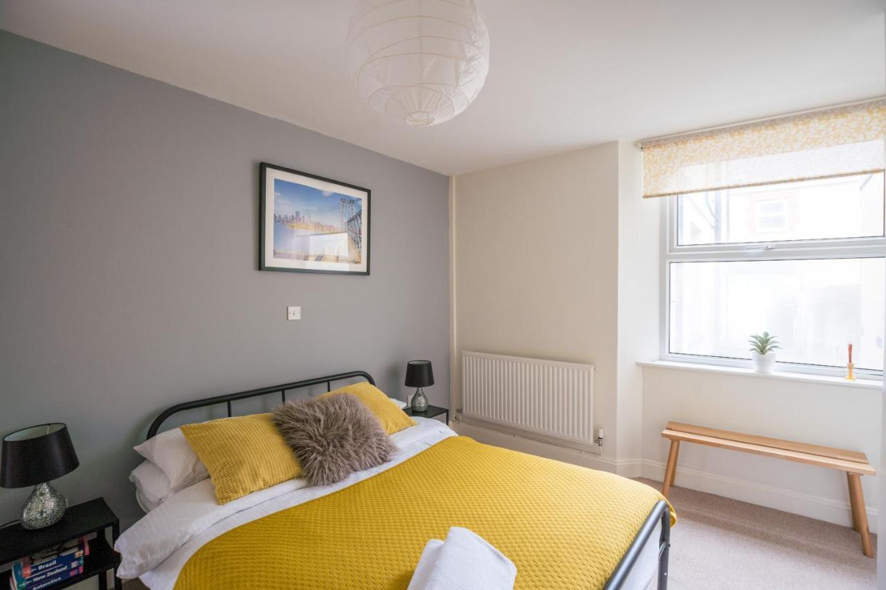 The Ella Fitzgerald - Modern 2 Bedroom Apartment, Super Close To City Centre كارديف المظهر الخارجي الصورة