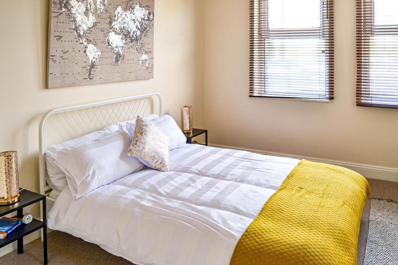 The Ella Fitzgerald - Modern 2 Bedroom Apartment, Super Close To City Centre كارديف المظهر الخارجي الصورة
